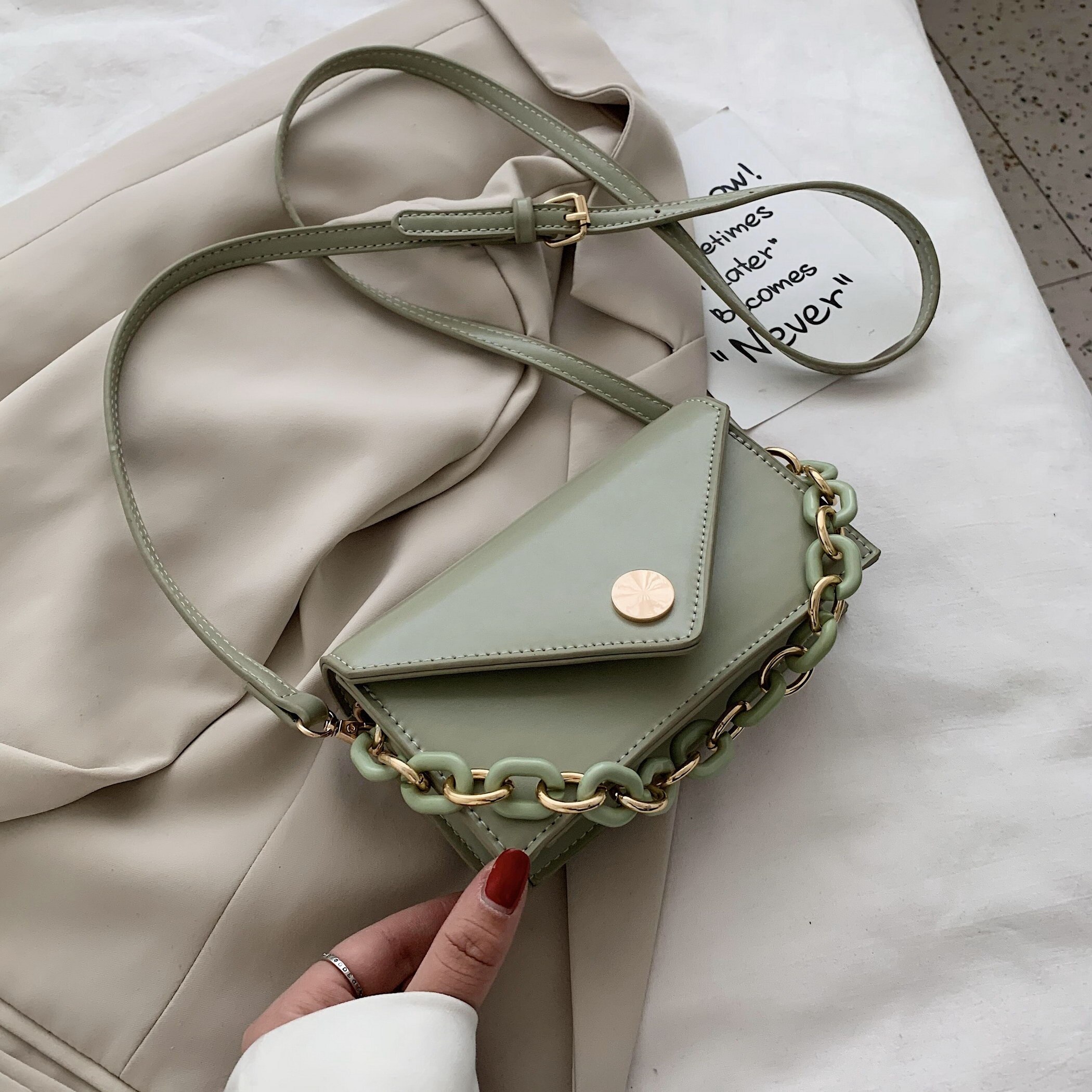 Mini Solid Color PU Leather Crossbody Bags For Women Simple Handbags and Purses Female Travel Chain Cross Body Bag: Green