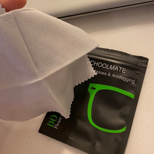 30Pcs Reusable Anti-Fog Glasses Wipes Suede Pre-moistened Antifog Lens Cloth Defogger Eyeglass Wipe Eye Glasses Prevent Fogging