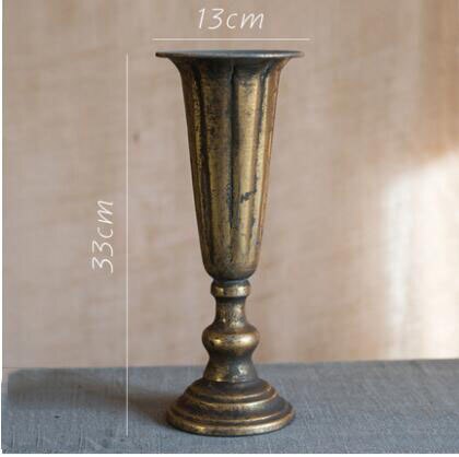 Europæisk retro jernbæger vase dekoration hjem stue blomsterarrangement figurer håndværk hotel metal urtepotte ornamenter: Stil 19