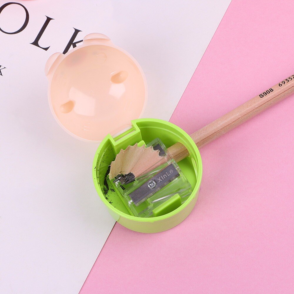 Cat and Bear Plastic Pencil Sharpener Kids School Supplies Stationery