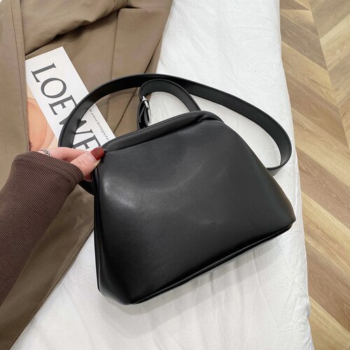 Solid Color Shell Bag Spring High PU Leather Women's Handbag Travel Shoulder Messenger Bag: Black