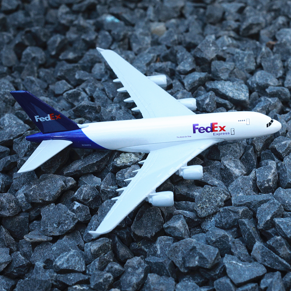 Scala Fedex Cargo Airplane lega Diecast Model 15cm World Aviation da collezione Souvenir giocattoli in miniatura per ragazzi