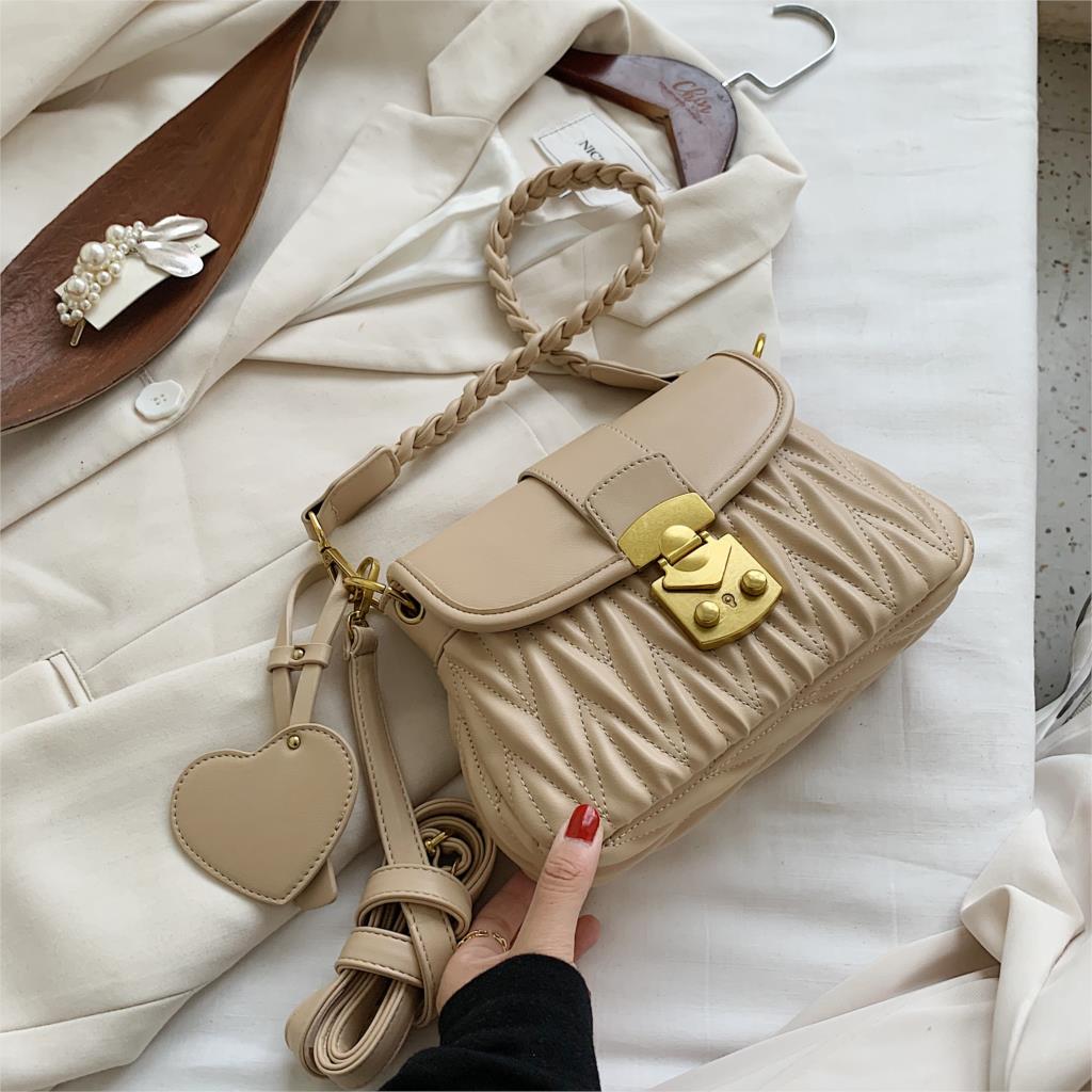 femme carré aisselle sac en cuir PU femmes concepteur sac à main serrure épaule sac de messager: Khaki