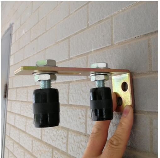 LPSECURITY Sliding gate Nylon rollers with bracket: kit2 black roller