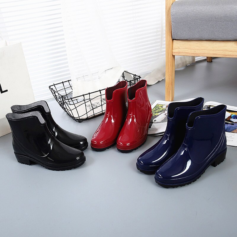 Regenlaarzen Punk Stijl Enkel Regen Laarzen Vrouwen Antislip Regen Laarzen Outdoor Rubber Water Schoenen Casual Platte Hak Ronde hoofd Laarzen Tty