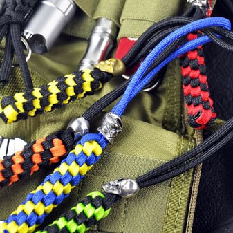 CooBigo Paracord Schlüsselband Geflochten – 2 Stück, 51 Cm Lang, Bis 136 Kg Belastbar, Mit Karabinerhaken