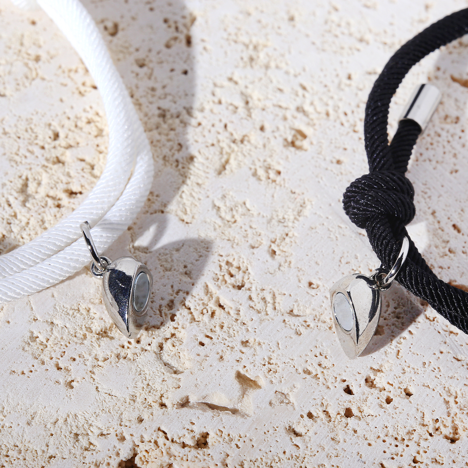 Braccialetti magnetici per coppie da 2 pezzi Braccialetti regolabili per attrazione abbinata a forma di cuore Regali per amanti per fidanzato e fidanzata