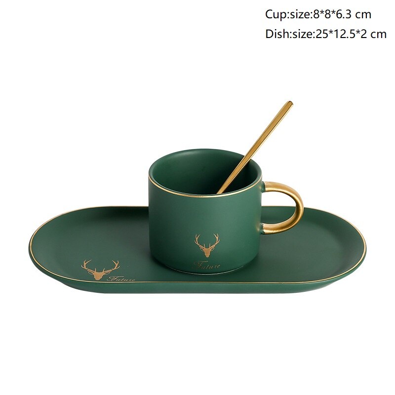Keramiske elg kop underkop sæt med ske kaffe omrøring kop farve glasur mælk morgenmad krus kiks dessert bakke køkken drikkevarer: En grøn