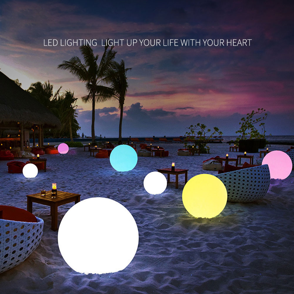 Sjov oppustelig lysende kugle glødende kugle pvc fjernbetjening ledet kugle dekorativ strandkugle til udendørs swimmingpool udenfor