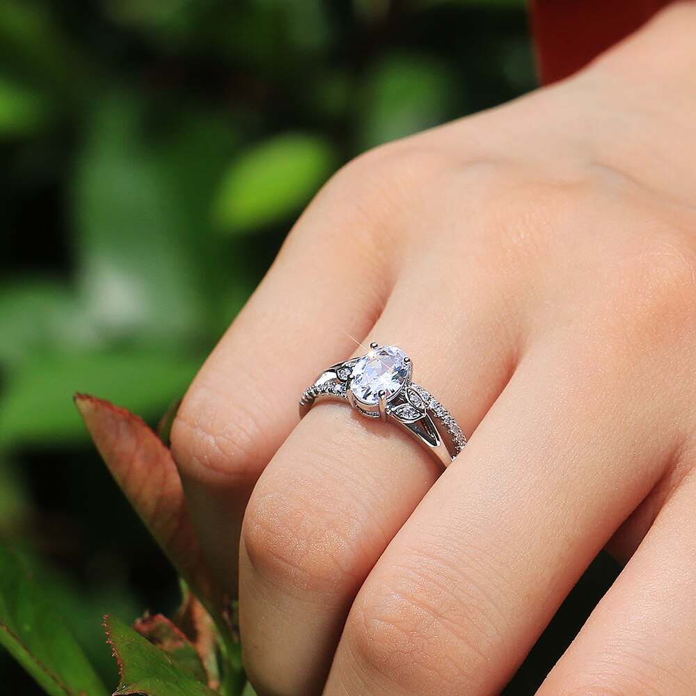 Huitan Mode Engagement Vinger Ringen Voor Vrouwen 3 Kleuren Beschikbaar Voorstel Ring Voor Vriendin Exquisite Anniversary