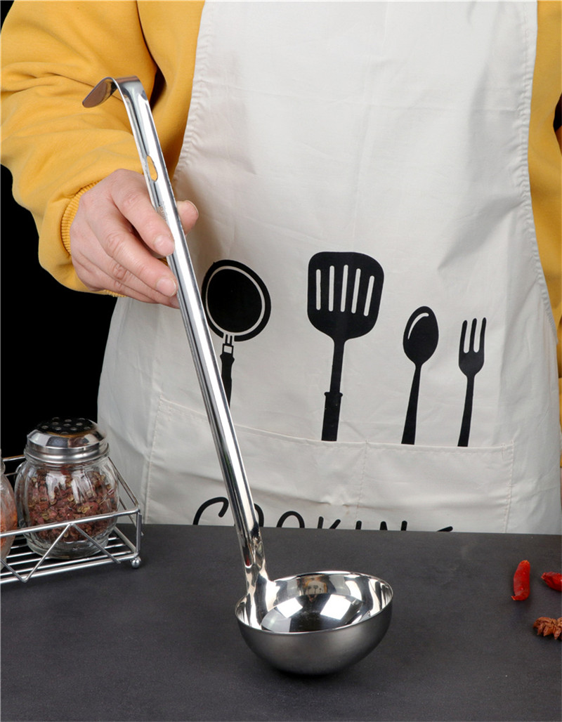 Louche à Long manche en acier inoxydable, cuillère de service, grande cuillère à soupe ronde Buffet, ustensiles de cuisine créatifs, vaisselle
