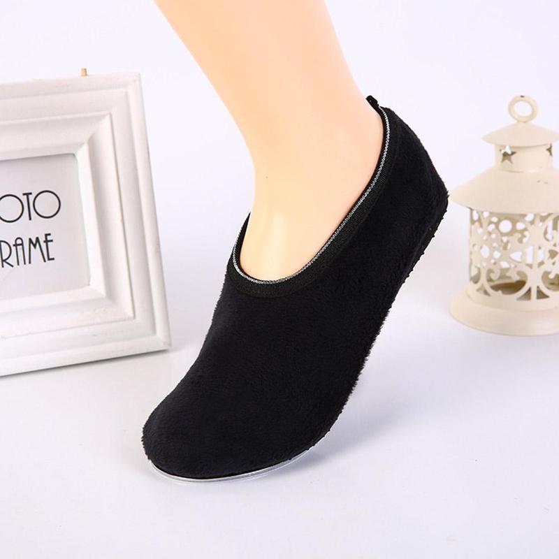 Más calcetines gruesos de terciopelo para el suelo Otoño e Invierno Calcetines antideslizantes de algodón cálido para niños y niñas fundas de zapatos para bebés adultos