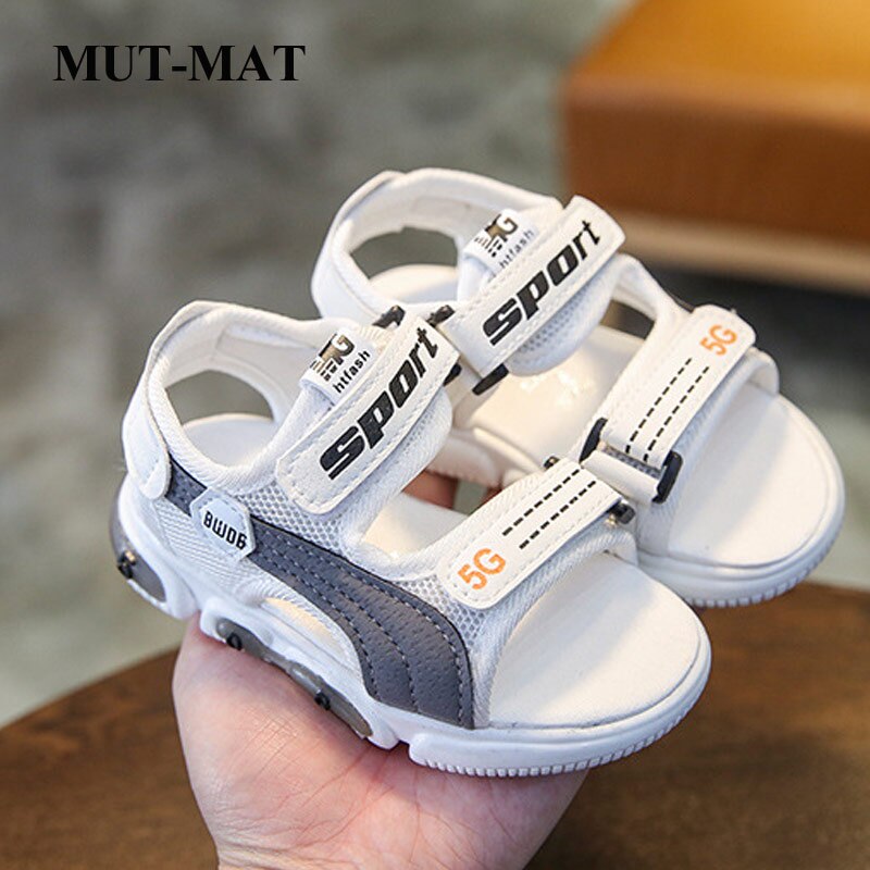 Børnesko sommer børne & #39 ;s blinkende sandaler drenge& #39 ;s og piger blød bund strandsko baby glød børn & #39 ;s sandaler