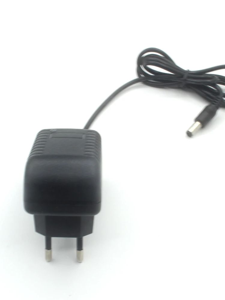 DC Power 21V 2A 18650 Lithium Battery Charger 18V 0.5A 1A 2A 4 Series Li-ion Battery Pack 5.5mm x 2.1mm With clip