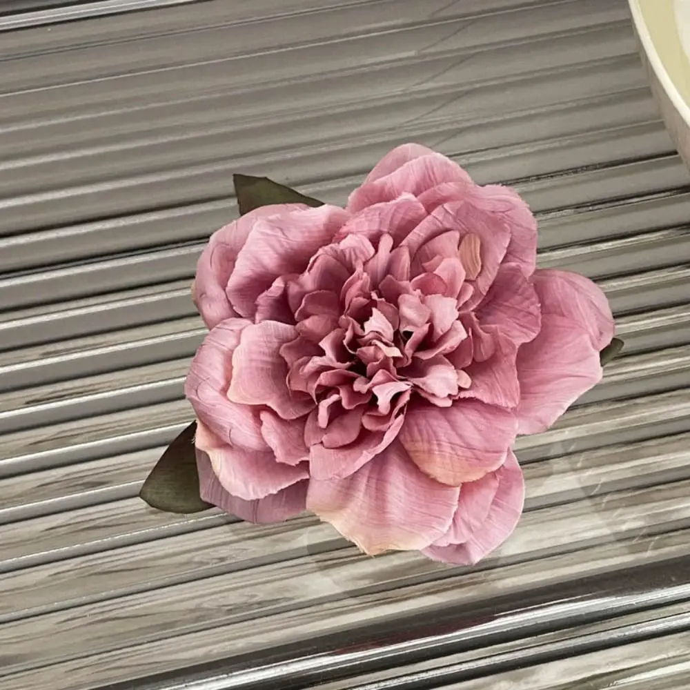 Söt blomma pion blomma hårspänne stora hårspännen håraccessoarer konstgjorda blommor hårnålar bohemiska sidohårspännen bröllop: Guld-