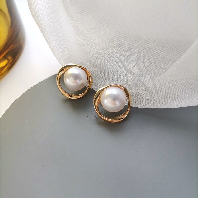Franse Retro Irreguar Ronde Parels Clip Oorbellen Eenvoudige Temperament Imitatie Parels Clip Oorbellen Geen Piercing