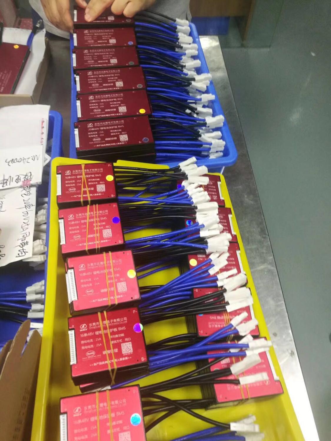 18650 batteripaket bms 2 10s 36v 15a 20a 30a 40a 60a bms används för 36v 10ah 35ah 60ah batteri 60a kontinuerligt med balansfunktion