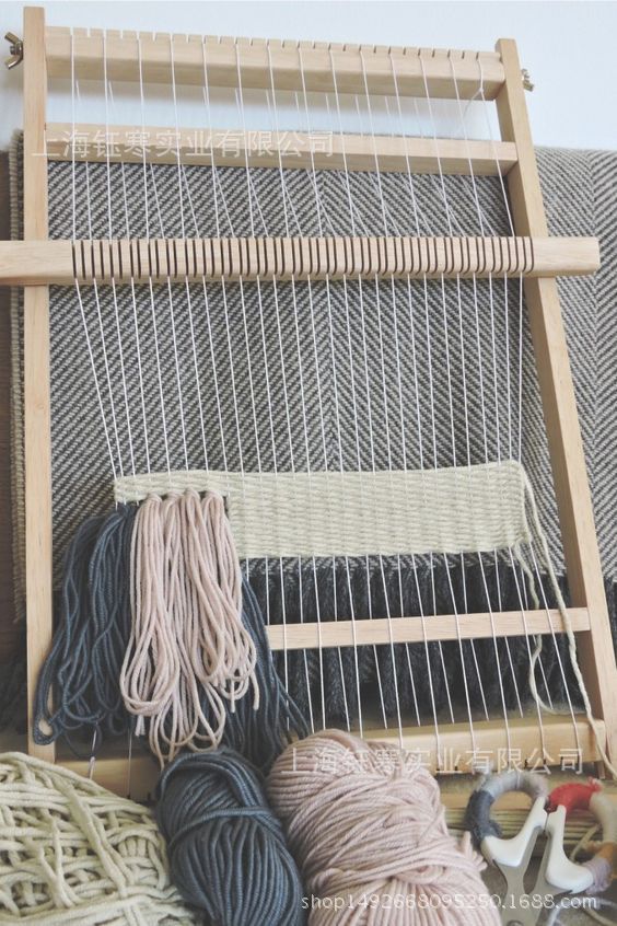 Factory price wood tapestry weaving machine Hand-made looms DIY square frame knitting machine with Smooth surface Beech wooden