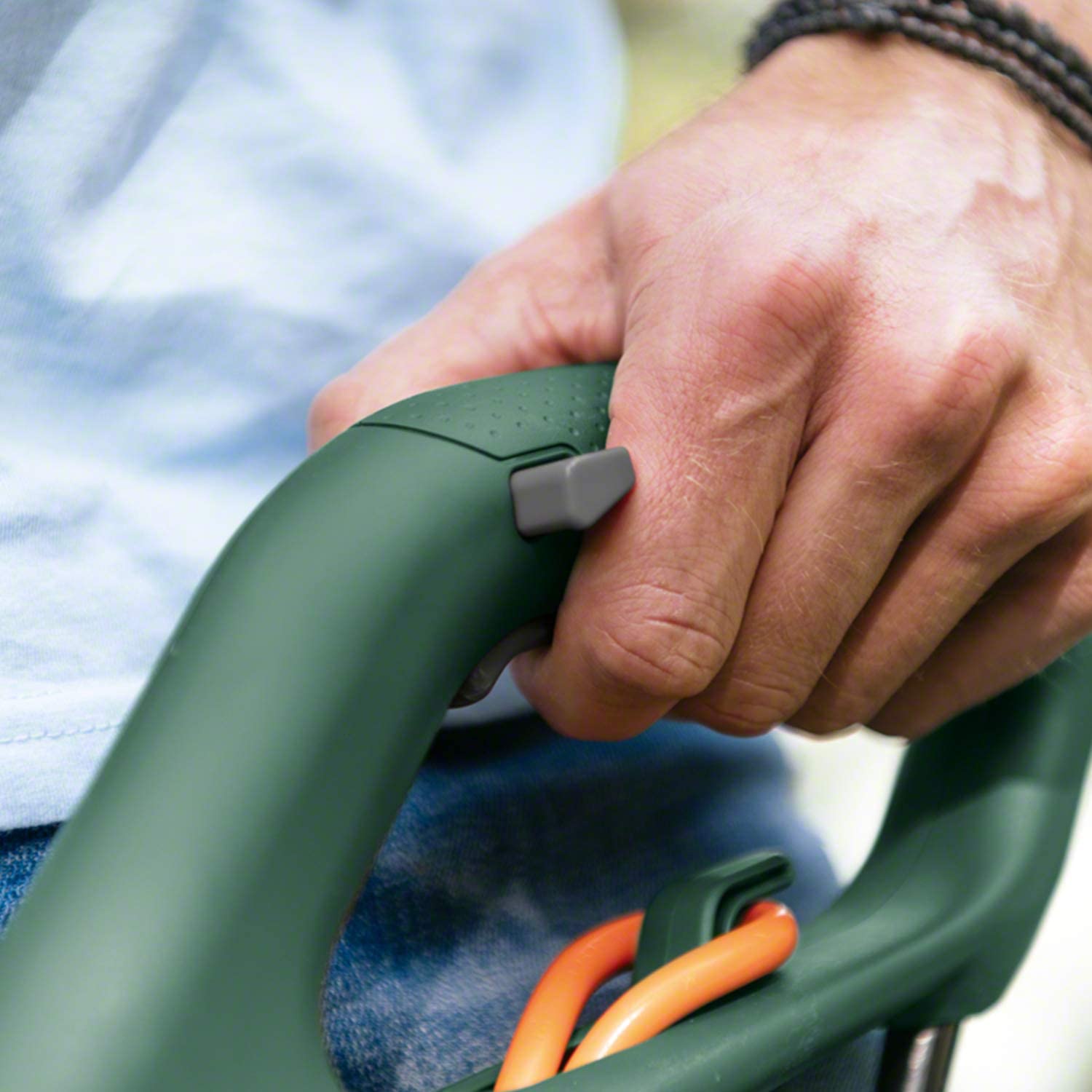 Cortacésped EasyGrassCut 23 para el hogar y el jardín, recortador de césped (280 W, en caja de cartón), 23 cm, 06008C1H00 Bosch