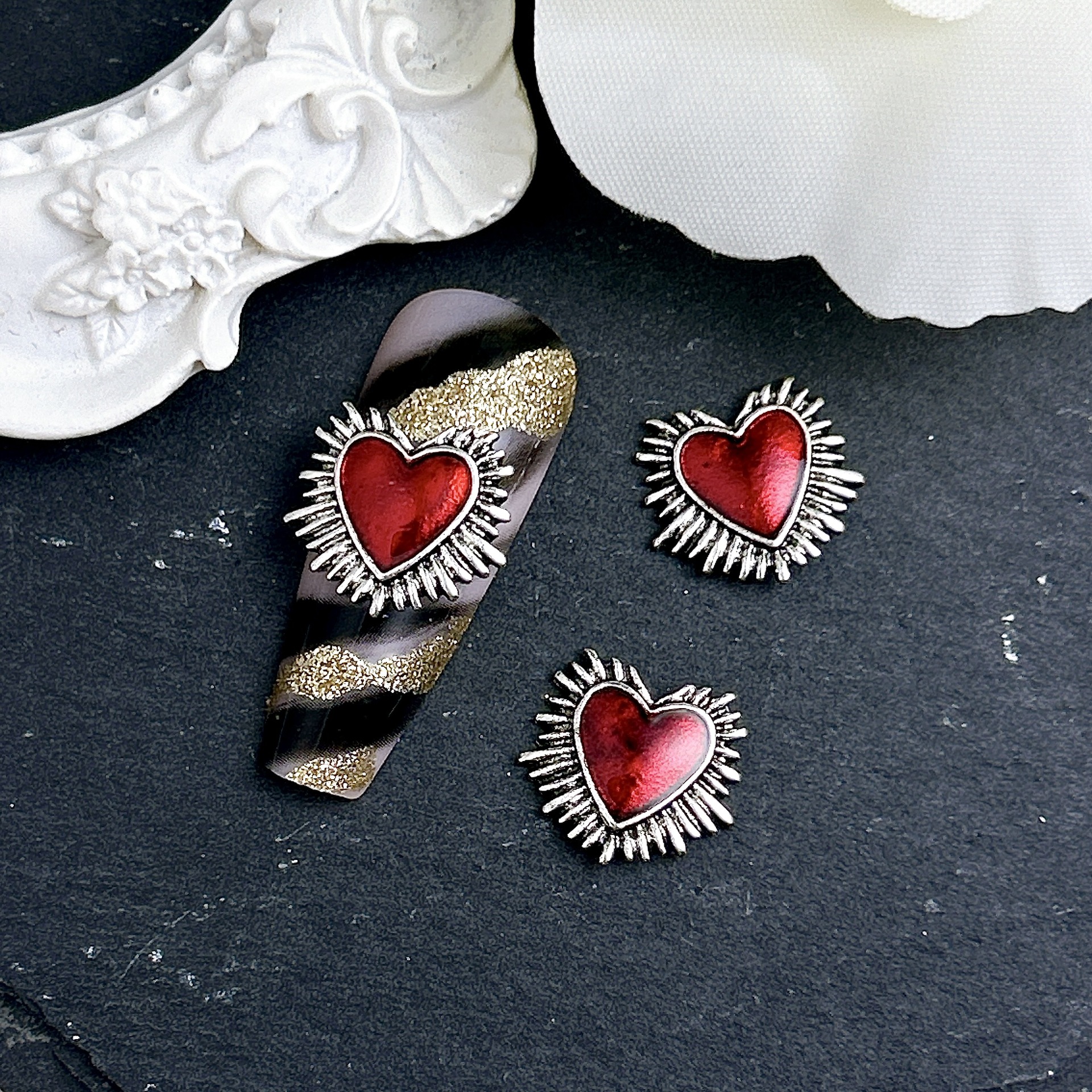 Nuevos dijes de aleación Retro para uñas con forma de corazón, Cruz de Metal 3D, calavera, prensa francesa, accesorios de decoración para uñas, manualidades DIY Y2K: Castaño