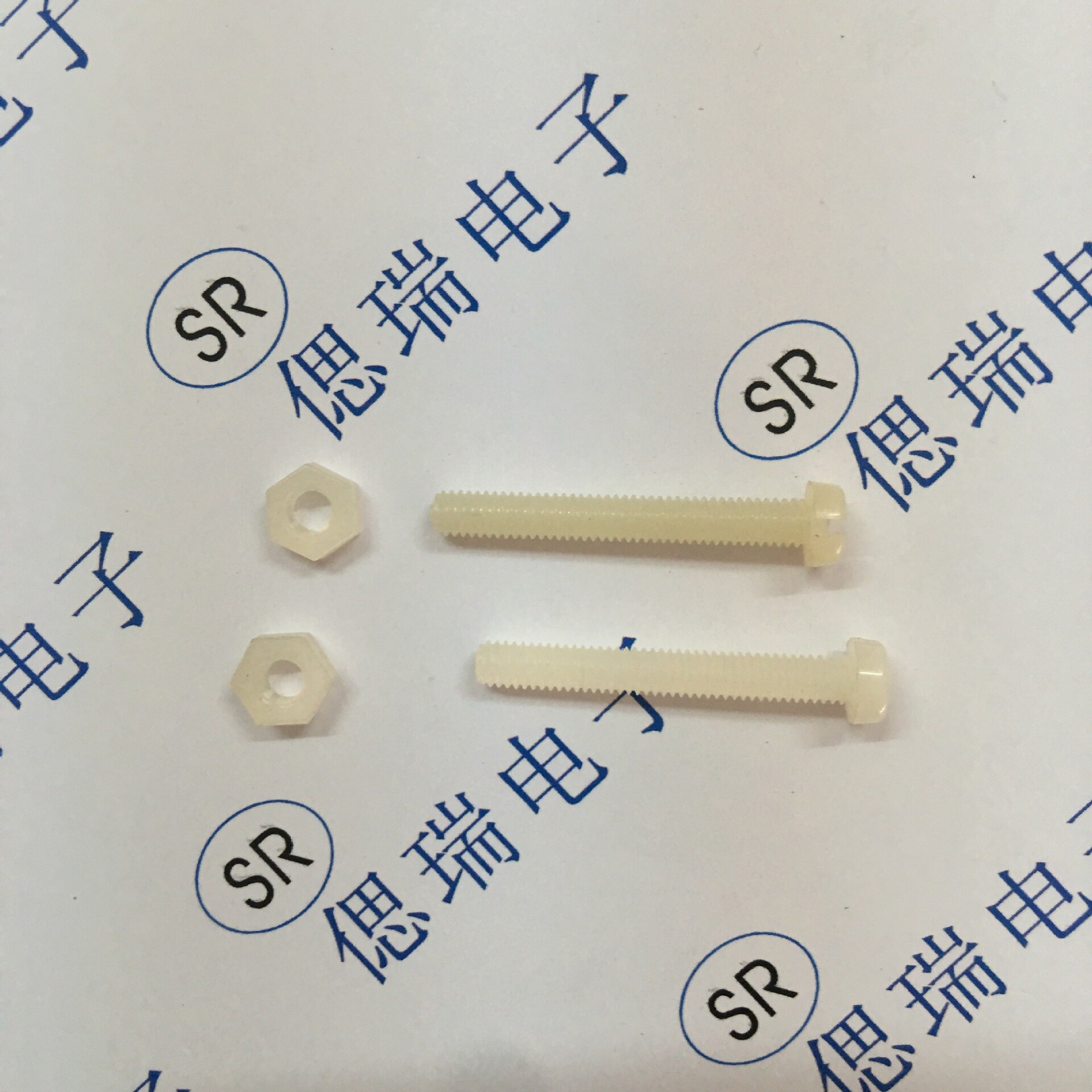 Śruba nylonowa M4 * 30 nakrętka nylonowa 2 śrubin 2 nakrętki nienagrzewający zimnej wody klips robić włosów śruba mocująca