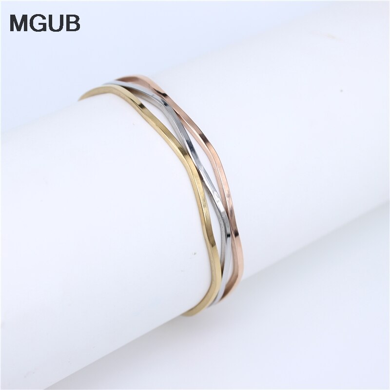 MGUB 3-color 316L stainless steel popular bracelet female smooth simple and comfortable to wear price LH351