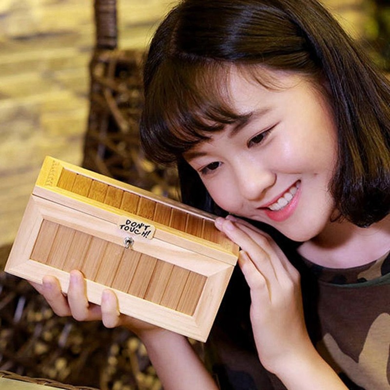 Moonbiffy kuulee hölzerne nutzlose kiste, Mädel mich in ruhe, nutzloseste maschine, fasse nicht #39 , tigerspielzeug mit geräusch