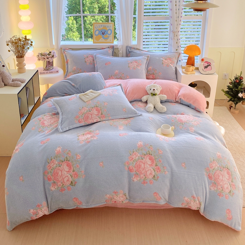 Cute Panda Milk Velvet Duvet Cover Boys Girls Bedroom Decor Cartoon Animal Bedding Autumn and Winter Soft Warm Comforter Cover: Clear