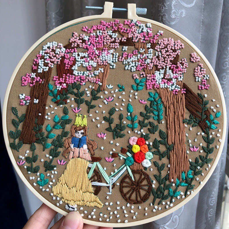 DIY Handmade Embroidery Starter Kit With Bamboo Embroidery Hoop Chinese Style Su Xiu Fairy Flower Pattern Cross Stitch Kit: A1