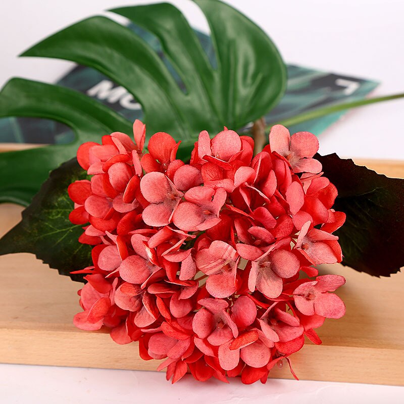 Single high simulation twig hydrangea: red