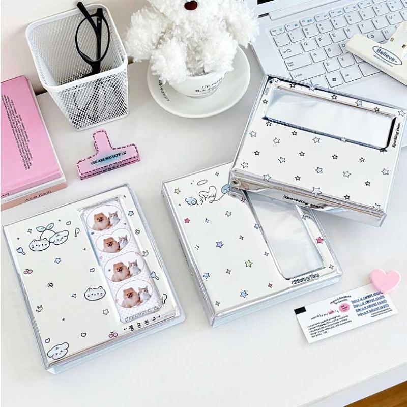 Cartoon 4-raster Photo Booth-album - biedt plaats aan 40 stuks 2x6 inch strips en 20 stuks 4x6 (4R) foto's (inclusief bladwijzer)