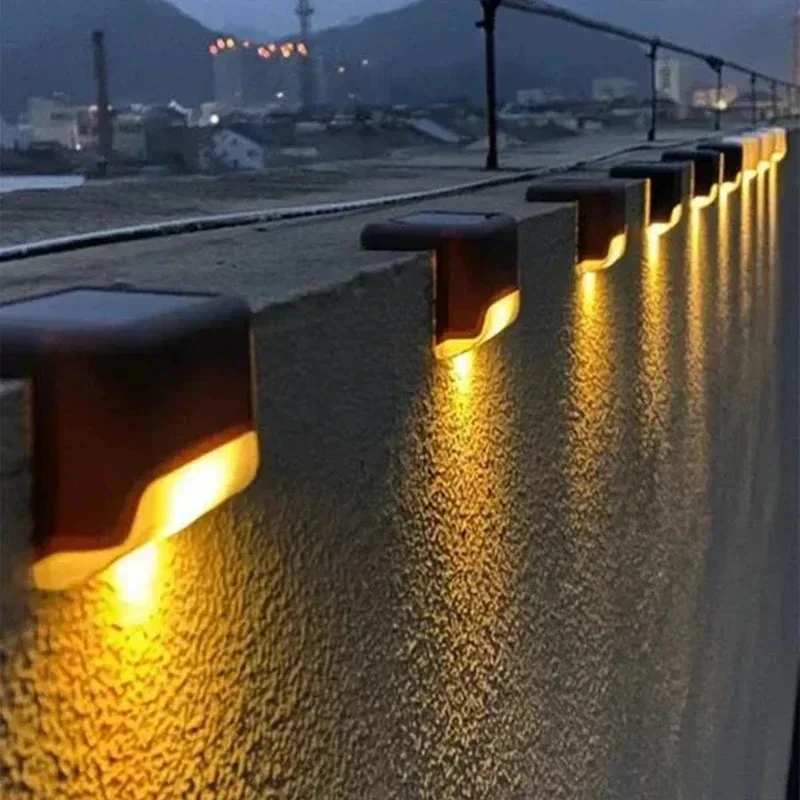 Warmweiße LED-Solar-Stufenlampe, Weg, Treppe, Gartenleuchten im Freien, wasserdichte Balkonleuchte, Dekoration für Terrasse, Treppen, Zaunleuchte