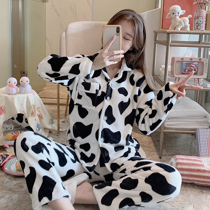 Conjunto de pijama de franela con estampado de vaca para mujer, ropa de dormir de manga larga gruesa y cálida, de terciopelo Coral, para el hogar, para invierno,: 40800 / M