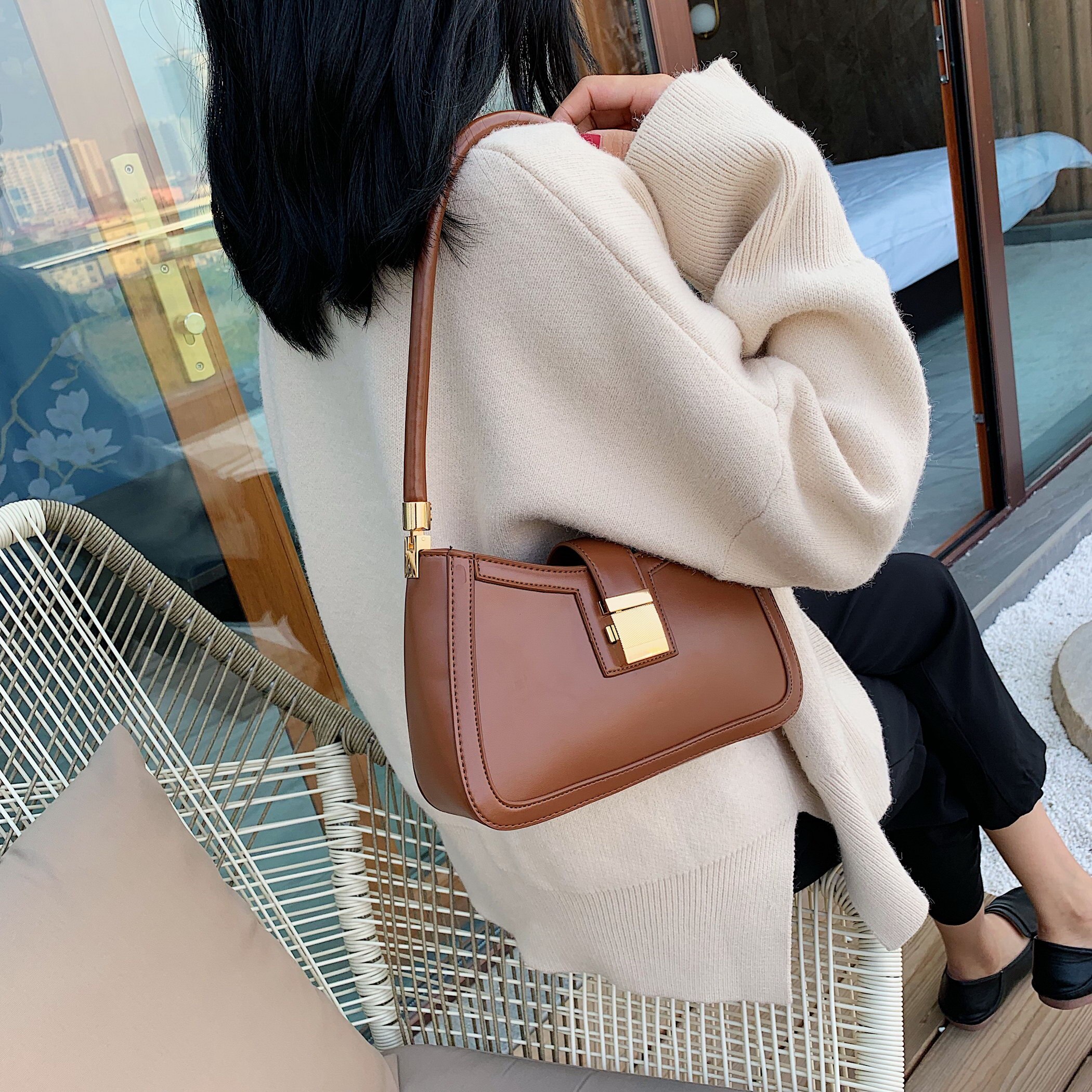 LEFTSIDE Solid Color PU Leather Shoulder Bags For Women 2022 hit Lock Handbags Small Travel Hand Bag Lady Bags