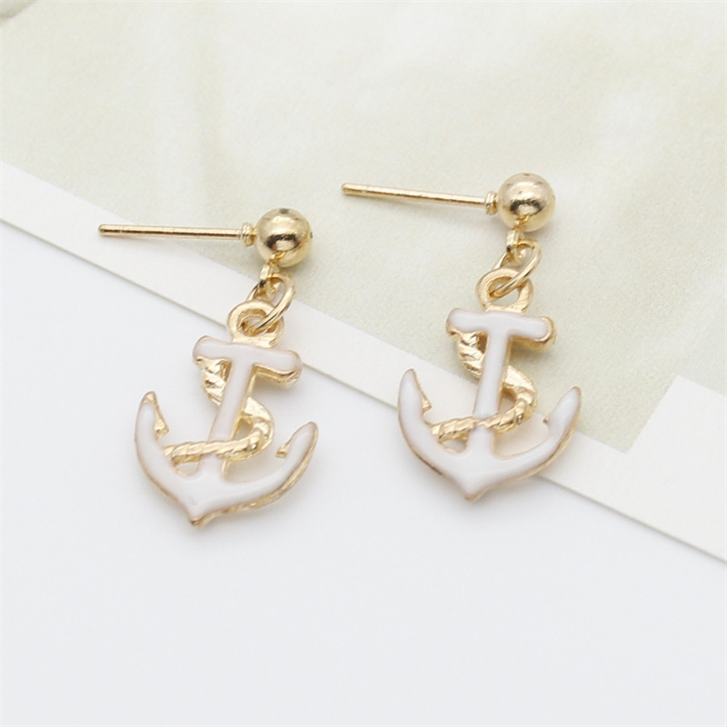 Pendientes colgantes de ancla Retro para mujer, aretes de gota de aceite de aleación, lindos objetos pequeños, joyería de personalidad, para damas: Color dorado