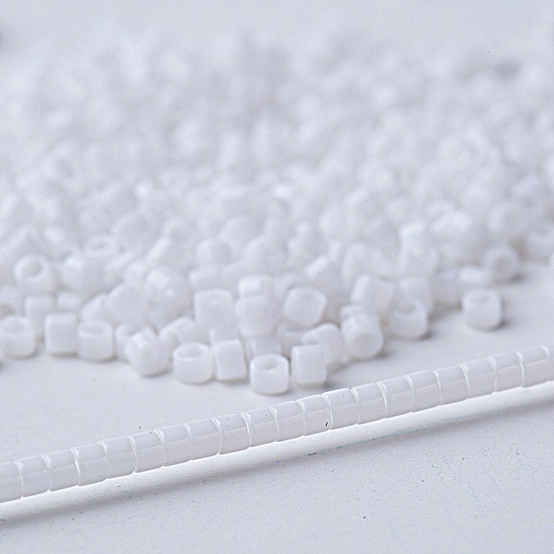 Miyuki delica pärlor 11/0 vit färg super mix pärlarbete leverantör 3 gram / parti: Db200
