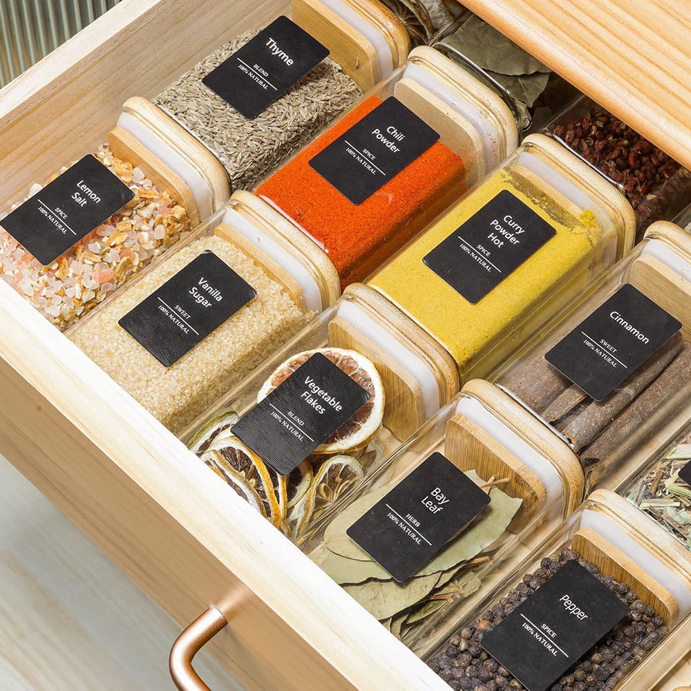 Glazen kruidenpotjes met bamboe deksel, 8oz luchtdichte vierkante containers met zwarte labels, lege kruidenpotten voor kruidenzoutsuiker