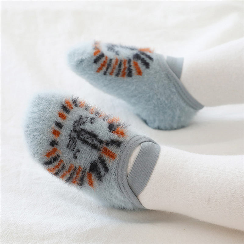 0-3T Autumn Baby Floor Socks Toddler Girls Boys Warm Non-slip Socks Infant Kids Cute Bear Bunny Fur Socks Winter