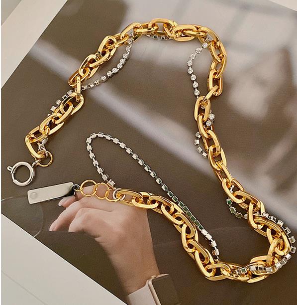 HUANZHI Punk Clavicle Necklace Thick Chain Hip Hop Multilayer Rhinestones Choker Necklace for Women Girls Jewelry