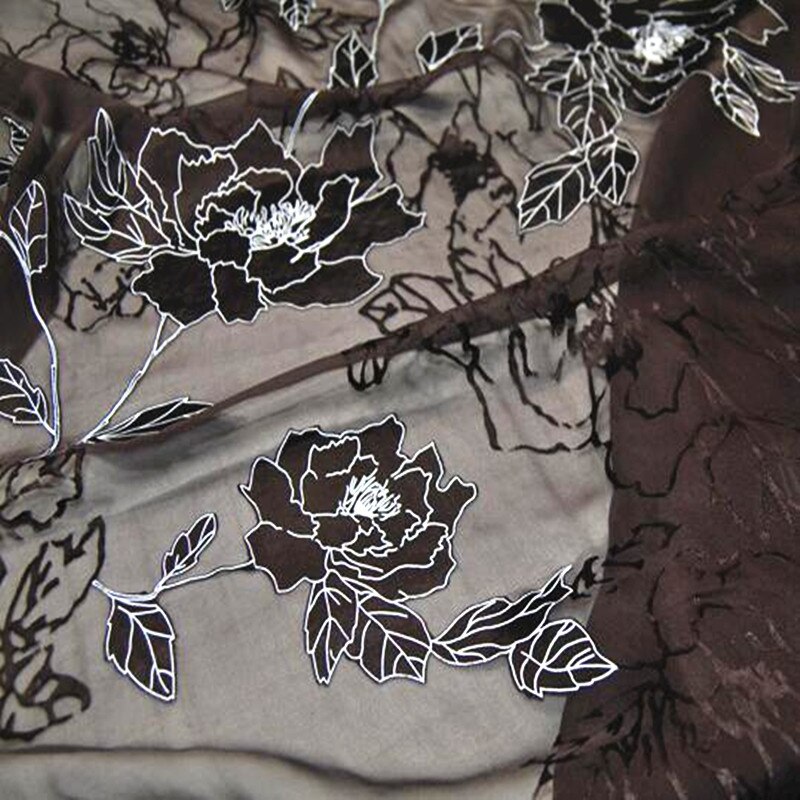 Silke udbrændt opalt silke stof med blomst i brun farve til kvinders aftenkjole kostume