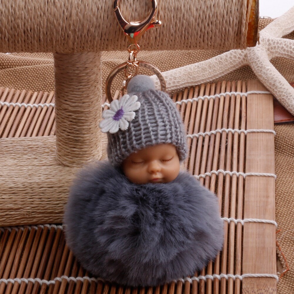 Söta sovande baby docka nyckelringar för kvinnor väska leksak nyckelring fluffiga pom pom päls plysch nyckelringar