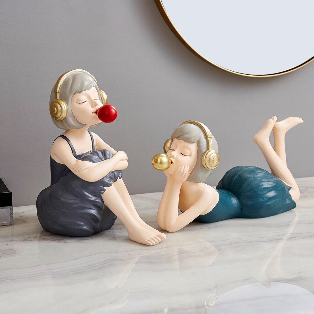 Nordic Sweet Dreamy Bubble Girl Sculpture Storage Lipstick Fruit State Living Room Decoration Bedroom Decor Accessories