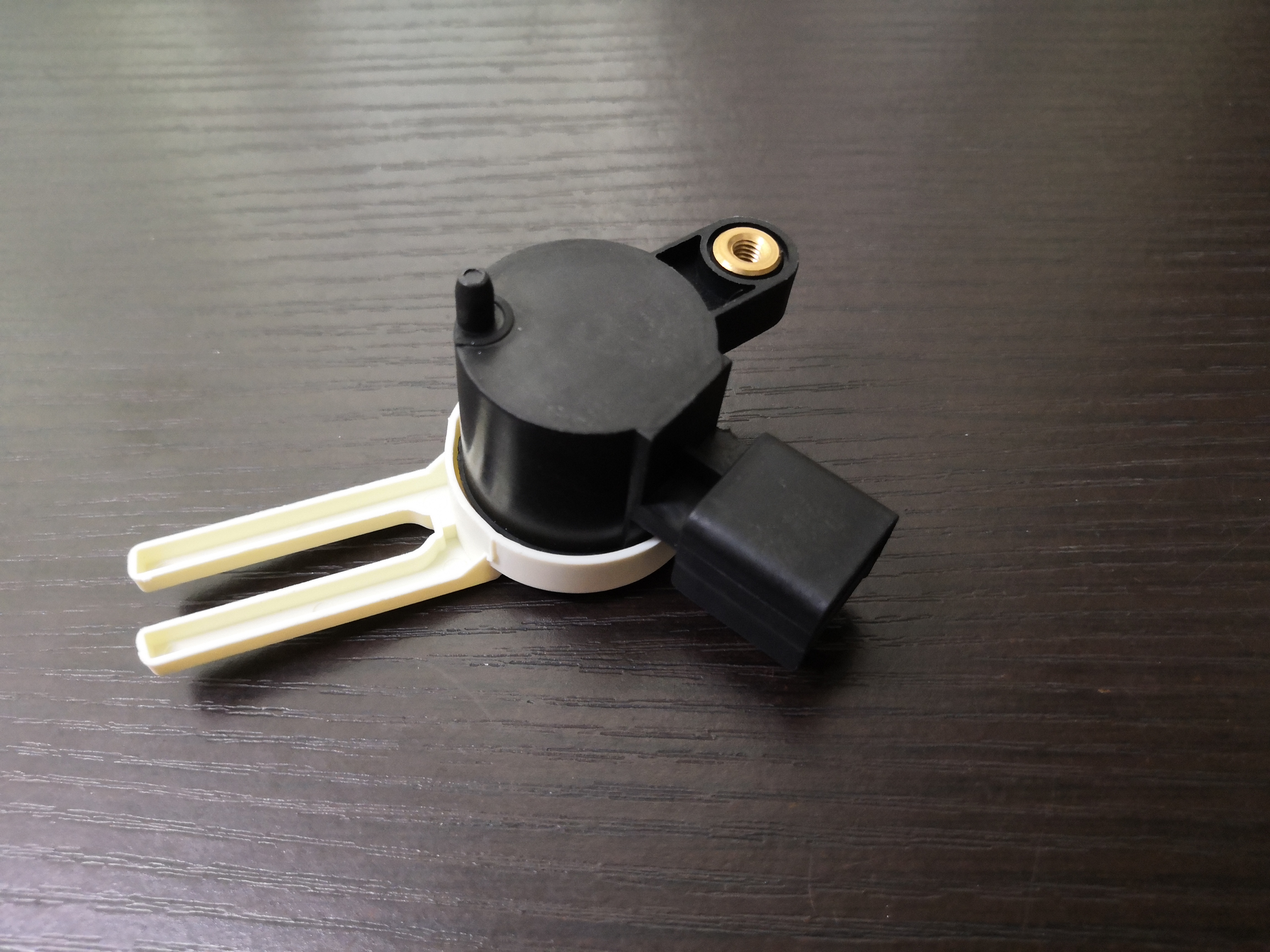 IERNA Stoplamp Switch Brake Pedal Position Sensor for CADILLAC buick Chevrolet 10366474 25889337 20995840 92190131 92220355