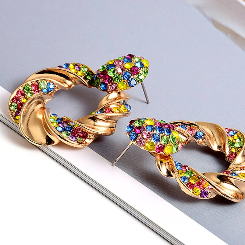 Stil guld metall strass örhängen höga kristaller smycken tillbehör för kvinnor