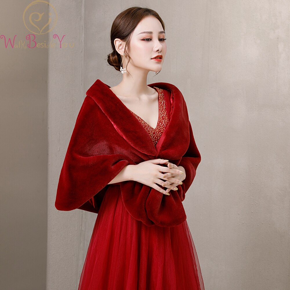Marche à côté de toi boléro bordeaux fête de mariage Cape accessoire fausse fourrure boléro Novia Stock Wrap