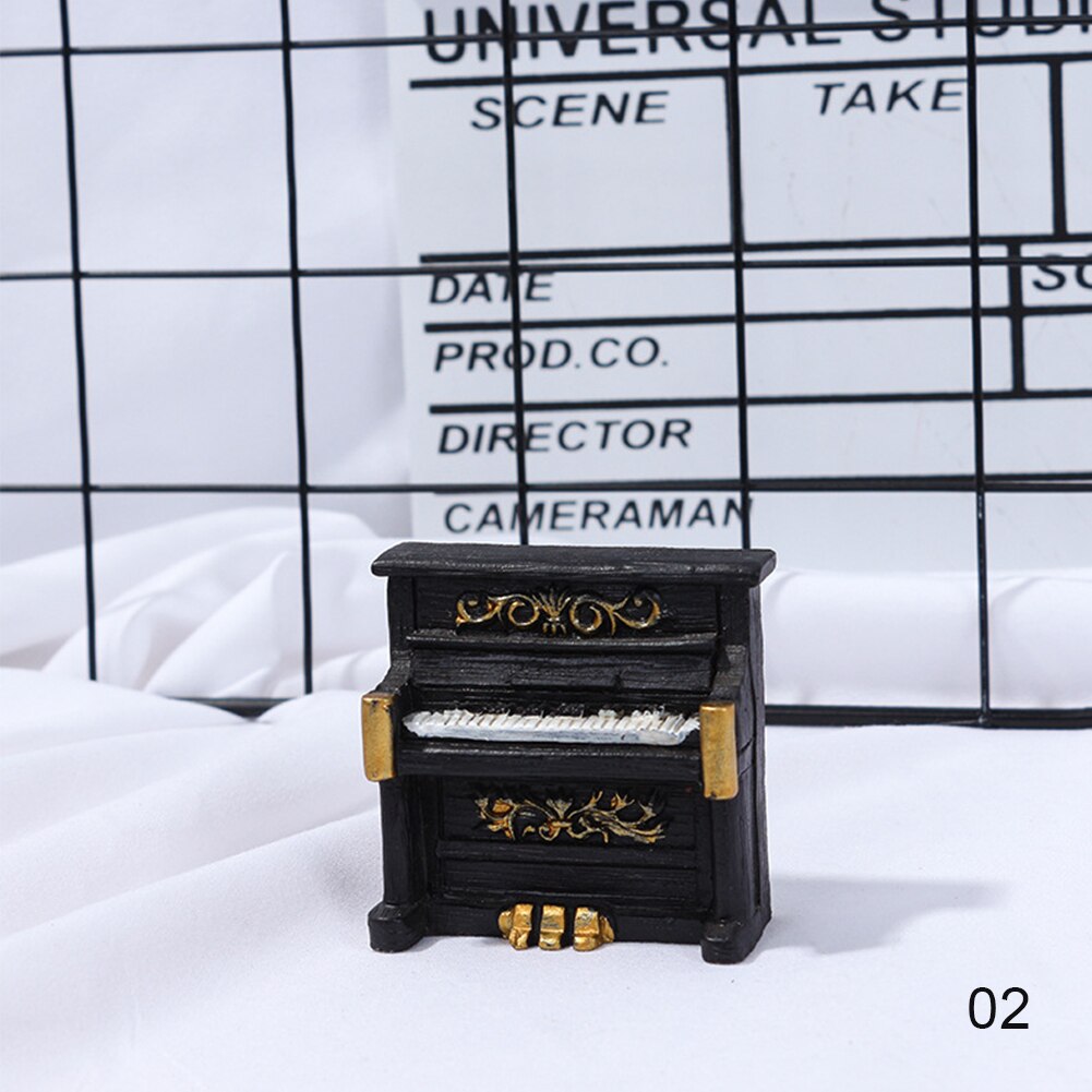 Vintage Mini Resin Crafts Phonograph Camera Piano Radio Model Nostalgia Living Room Home Decor Photo Prop: 02