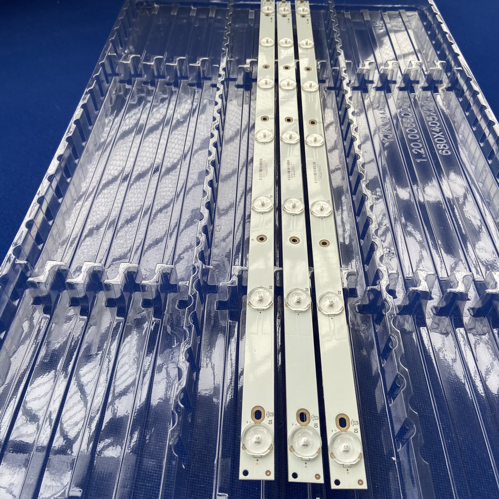 1 sæt= 3 stk lbm 320 p 0701- fc -2 led baggrundslys strips 32 pfk 4309- tpv-tpt 315 b 5 32 pfk 4309 32 phs 5301 tpt 315 b 5 lb-f3528- gjx 320307-h 32 e 200e