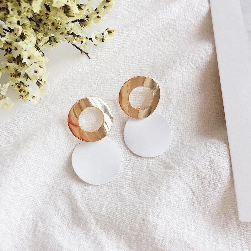 Korean Geometric Statement Hanging Earrings for Women Gold Round Circle Earring Punk Metal Earring Ear Jewelry: ES3768
