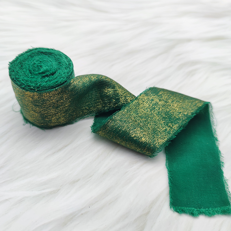 Cinta de seda de gasa brillante con ramo de borde crudo rasgado a mano, embalaje de nupcial, decoración de envoltura de ramo de flores de boda