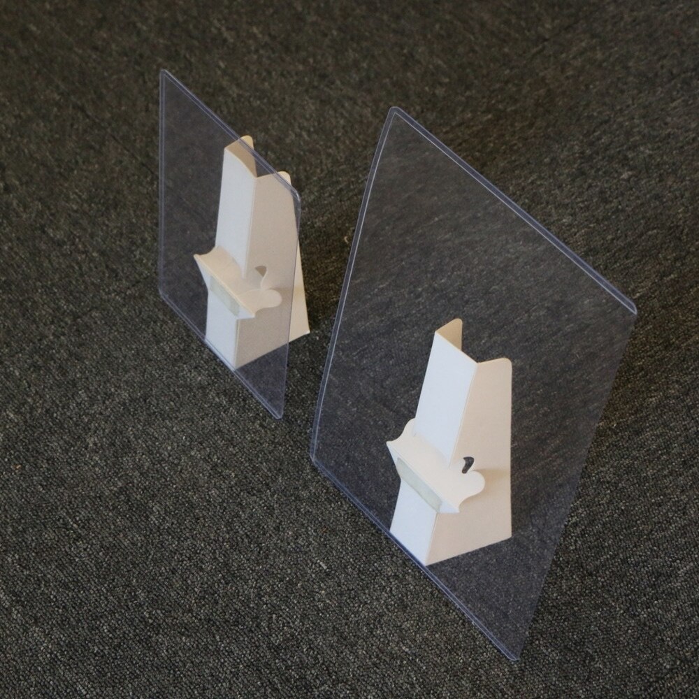 La cornice del manifesto del cavalletto in cartone A5 crea un Schermo istantaneo per le presentazioni delle foto dei segni